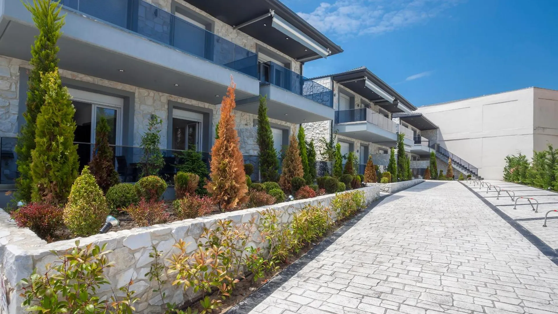 Valeri Luxury Stone Deluxe Apartment Ханиоти Греция